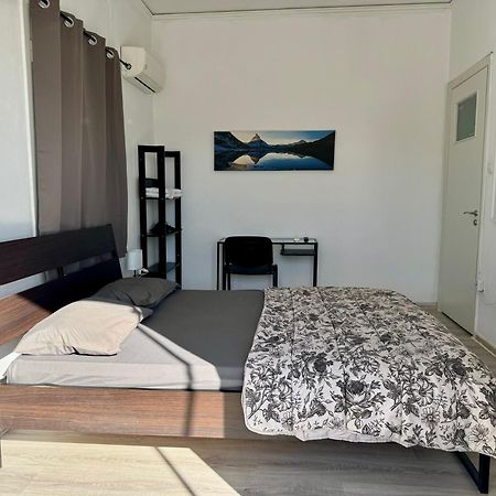 Starfish Seaside Studio Aparthotel Artémida Eksteriør bilde